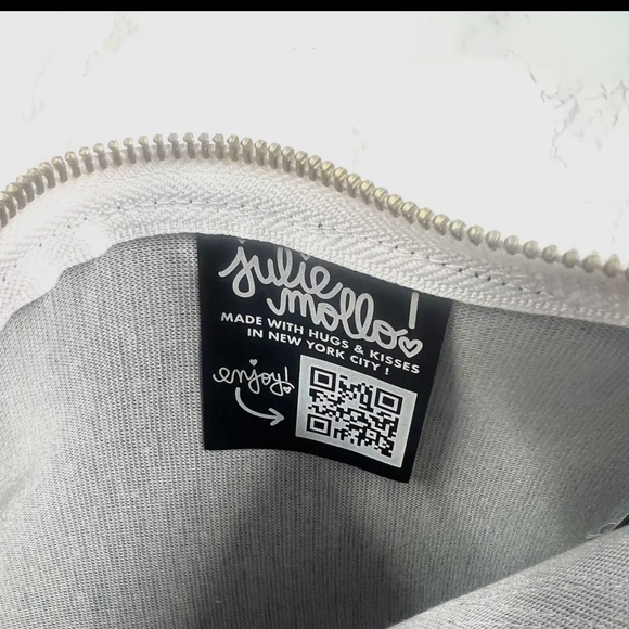 Julie Mollo Glitter Lips Clutch | Statement Pop Art Bag | NWT - Picture 6 of 7